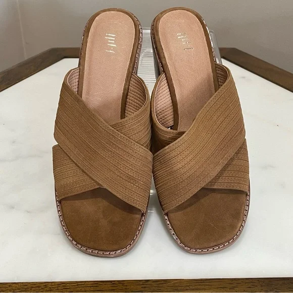 J. Jill Slip-On Crossover Strap and Block Heel Sandals - Picture 3 of 8